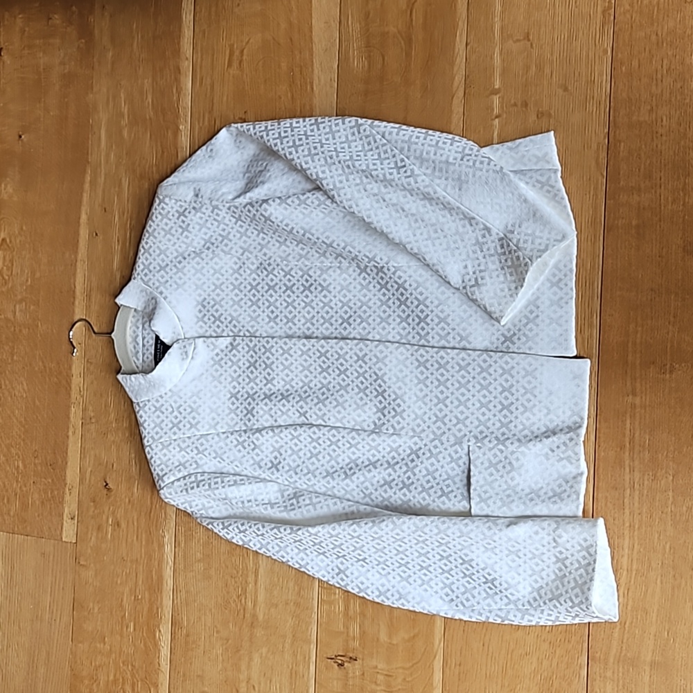 Jones New York size 14 white blazer